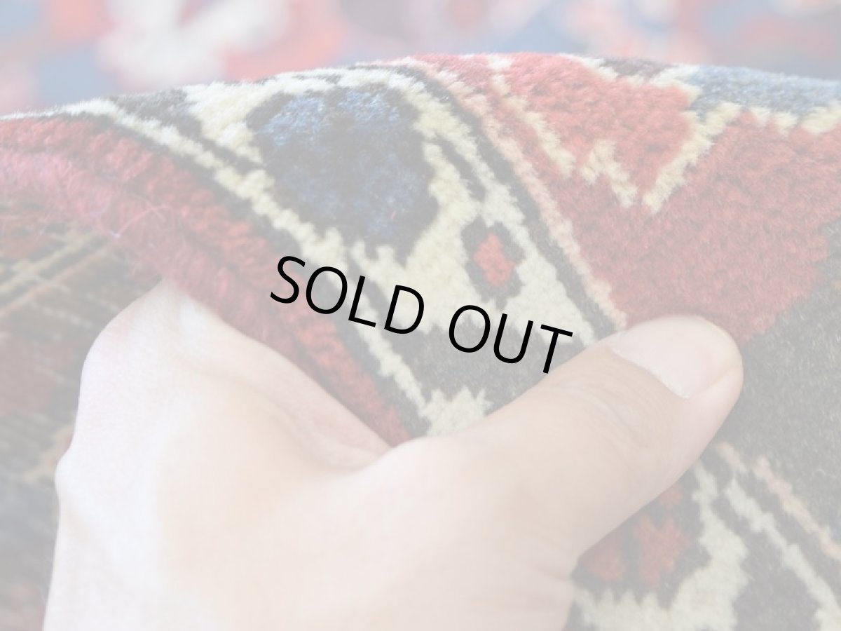 画像11: 良品 ペルシャ 絨毯 バクティヤリ 縦3m 横2m 6㎡ 〜6帖 リビング ダイニング 3人掛けソファ コーナーソファ 大判 サイズ No.AB353 - 300 x 205 cm ウール 手織り トライバル ラグ 敷物 マット カーペット メダリオン 赤 ネイビー ヴィンテージ ビンテージ バクティアリ バフティヤリ b-ab353-300205h064095 (11)