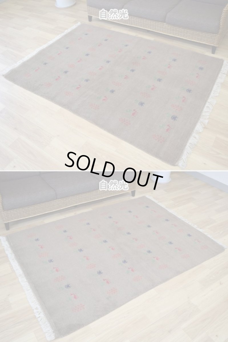 画像4: 新品 ペルシャ ギャッベ 縦2m 横1.5m 2.5㎡ リビング ダイニング 2-3人掛けソファ サイズ 188 × 138 cm No.R429 肉厚 天然 ウール ギャベ 手織り ハンドメイド ラグ 絨毯 カーペット リビングダイニングルームやベッドサイドに ブラウン 茶 動物 植物柄 n-r429-188138h031071 (4)