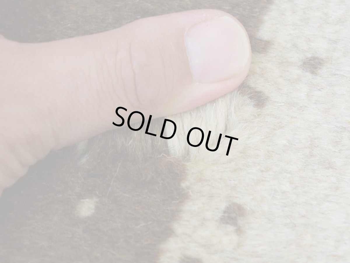 画像11: 新品 ペルシャ ギャッベ 縦2m 横1.5m 3㎡ 〜3帖 リビング ダイニング 2-3人掛けソファサイズ 200 × 159 cm No.1468 天然 肉厚 ウール ギャベ 手織り ハンドメイド ラグ 絨毯 カーペット ベージュ クリーム ブラウン  原毛系 ボーダー リビングダイニングルームやベッドサイドに n-1468-200159h071032 (11)