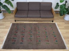 画像1: 新品 ペルシャ ギャッベ 縦2m 横1.5m 2.5㎡ リビング ダイニング 2-3人掛けソファ サイズ 192 × 137 cm No.R403 肉厚 天然 ウール ギャベ 手織り ハンドメイド ラグ 絨毯 カーペット リビングダイニングルームやベッドサイドに ブラウン 茶 動物 植物柄 n-r403-192137h031071 (1)