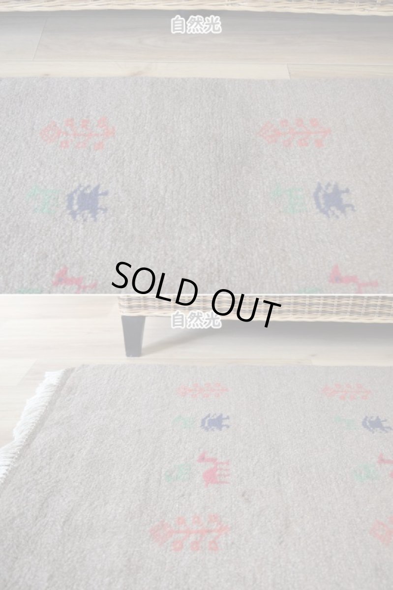 画像5: 新品 ペルシャ ギャッベ 縦2m 横1.5m 2.5㎡ リビング ダイニング 2-3人掛けソファ サイズ 195 × 137 cm No.R402 肉厚 天然 ウール ギャベ 手織り ハンドメイド ラグ 絨毯 カーペット リビングダイニングルームやベッドサイドに ブラウン 茶 動物 植物柄 n-r402-195137h031071 (5)