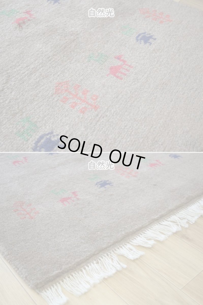 画像8: 新品 ペルシャ ギャッベ 縦2m 横1.5m 2.5㎡ リビング ダイニング 2-3人掛けソファ サイズ 195 × 137 cm No.R402 肉厚 天然 ウール ギャベ 手織り ハンドメイド ラグ 絨毯 カーペット リビングダイニングルームやベッドサイドに ブラウン 茶 動物 植物柄 n-r402-195137h031071 (8)