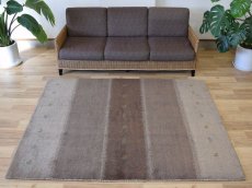 画像1: 新品 ペルシャ ギャッベ 198 × 159 cm No.1458 縦2m 横1.5m 3㎡ 〜3帖 リビング ダイニング 2-3人掛けソファサイズ 天然 肉厚 ウール ギャベ 手織り ハンドメイド ラグ 絨毯 カーペット ベージュ ブラウン グレー グラデーション ボーダー 動物 ヤギ 羊 鹿 生命の樹 柄 リビングダイニングルームやベッドサイドに n-1458-198159s071032 (1)