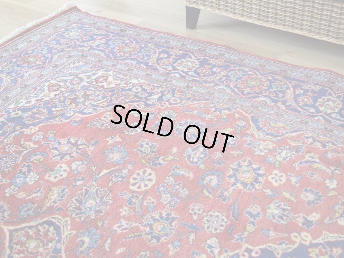 画像9: 良品 ペルシャ 絨毯 カシャーン産  285 x 201 cm No.AD316 縦3m 横2m 6㎡ 〜6帖 リビング ダイニング 3人掛けソファ コーナーソファ 大判 サイズ 肉厚 ウール 手織り トライバル ラグ 敷物 マット カーペット メダリオン ヴィンテージ ビンテージ 赤 ネイビー b-ad316-285201h364206 (9)