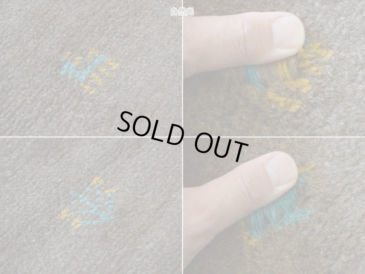 画像17: 新品 ペルシャ ギャッベ 198 × 159 cm No.1458 縦2m 横1.5m 3㎡ 〜3帖 リビング ダイニング 2-3人掛けソファサイズ 天然 肉厚 ウール ギャベ 手織り ハンドメイド ラグ 絨毯 カーペット ベージュ ブラウン グレー グラデーション ボーダー 動物 ヤギ 羊 鹿 生命の樹 柄 リビングダイニングルームやベッドサイドに n-1458-198159s071032 (17)