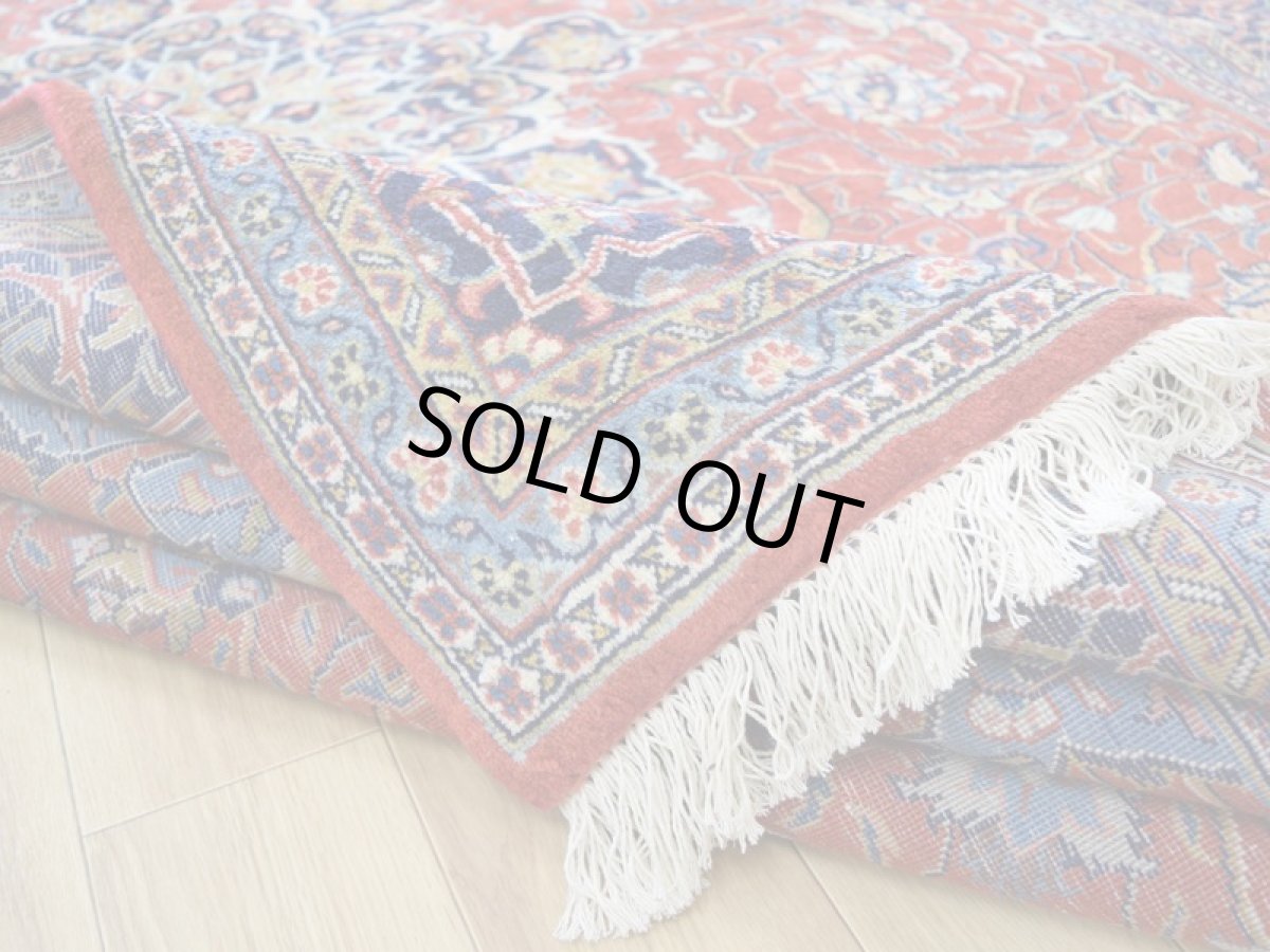 画像13: 良品 ペルシャ 絨毯 サルーク 325 x 220 cm No.P493 縦3.3m 横2.2m 7.2㎡ 〜8帖 リビング ダイニング 3人掛けソファ コーナーソファ 大判 サイズ ウール 手織り トライバル ラグ 敷物 マット カーペット メダリオン ヴィンテージ ビンテージ 赤 朱色 オレンジ b-p493-325220h274516 (13)