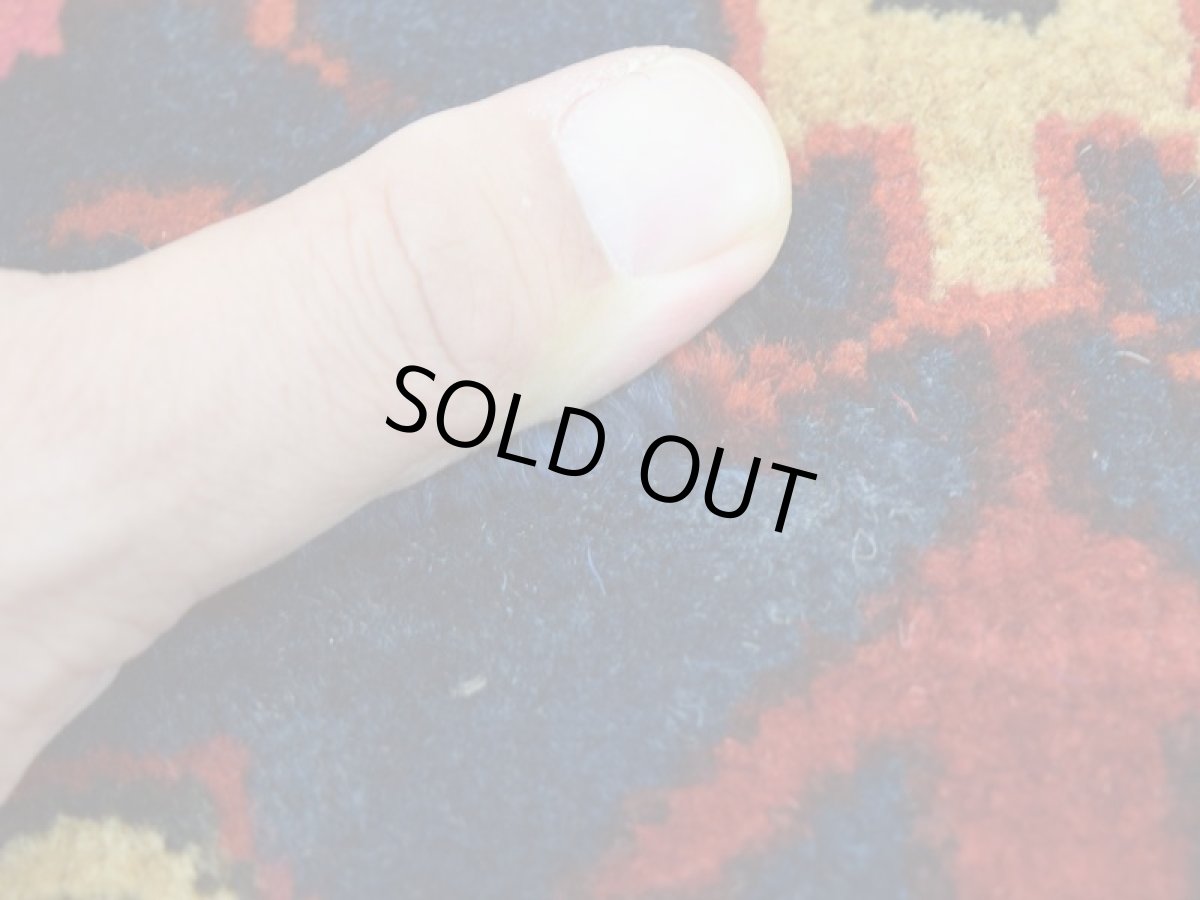 画像7: 良品 ペルシャ 部族絨毯 シールジャーン 玄関 マット サイズ 115 x 55 cm No.AD672 天然 肉厚 ウール 手織り ハンドメイド トライバル ラグ マット カーペット 赤 幾何学模様 民族柄 b-ad672-115055h0719 (7)