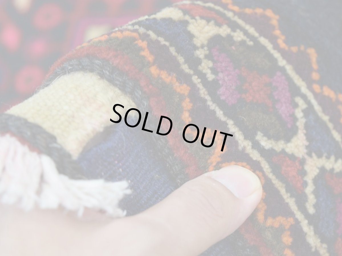 画像12: 良品 ペルシャ 部族絨毯 シールジャーン 玄関 マット サイズ 80 x 53 cm No.AD674 天然 肉厚 ウール 手織り ハンドメイド トライバル ラグ マット カーペット ネイビー ベージュ マルチカラー 幾何学模様 民族柄 b-ad674-080053h0719 (12)