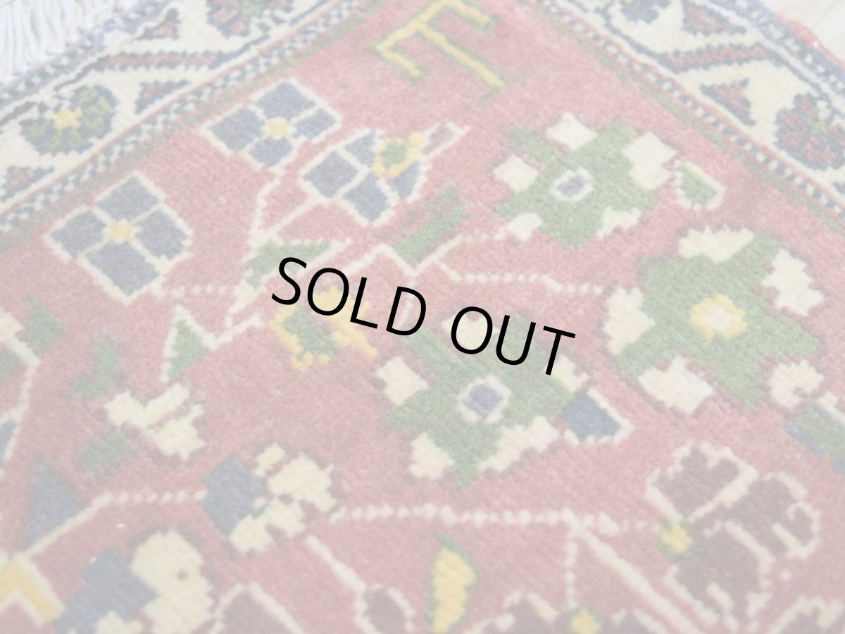 画像11: 【中古品】 ペルシャ 部族絨毯 シールジャーン 玄関 マット サイズ 87 x 52 cm No.AD675 天然 肉厚 ウール 手織り ハンドメイド トライバル ラグ マット カーペット 花瓶 カセクゼ模様 ヴィンテージ ビンテージ USED bc-ad675-087052h0719 (11)