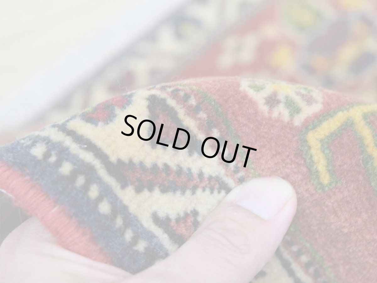 画像7: 【中古品】 ペルシャ 部族絨毯 シールジャーン 玄関 マット サイズ 87 x 52 cm No.AD675 天然 肉厚 ウール 手織り ハンドメイド トライバル ラグ マット カーペット 花瓶 カセクゼ模様 ヴィンテージ ビンテージ USED bc-ad675-087052h0719 (7)