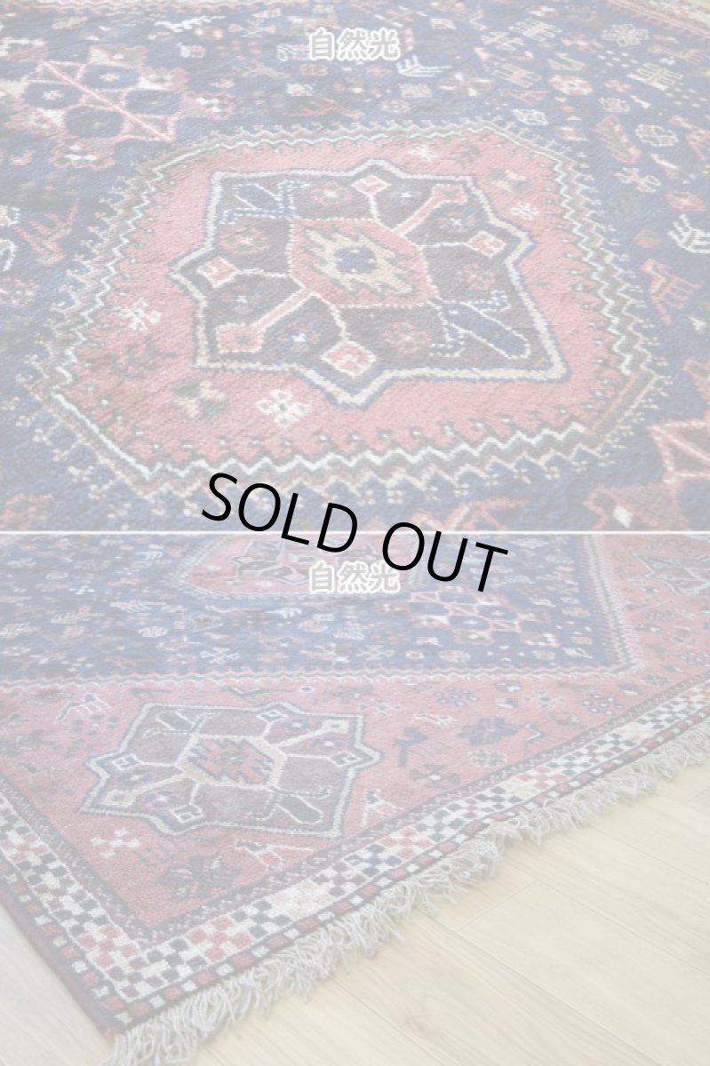 画像8: 新品同様 デッドストック 未使用美品 ペルシャ 部族絨毯 シラーズ 産  194 x 188 cm No.AB528 縦2m 横2m 4㎡ ~4.5帖 正方形 スクエアサイズ ウール 手織り ハンドメイド トライバル ラグ カーペット 赤 レッド 濃紺 ダークネイビー 民族柄 nab-ab528-194188h395077p (8)