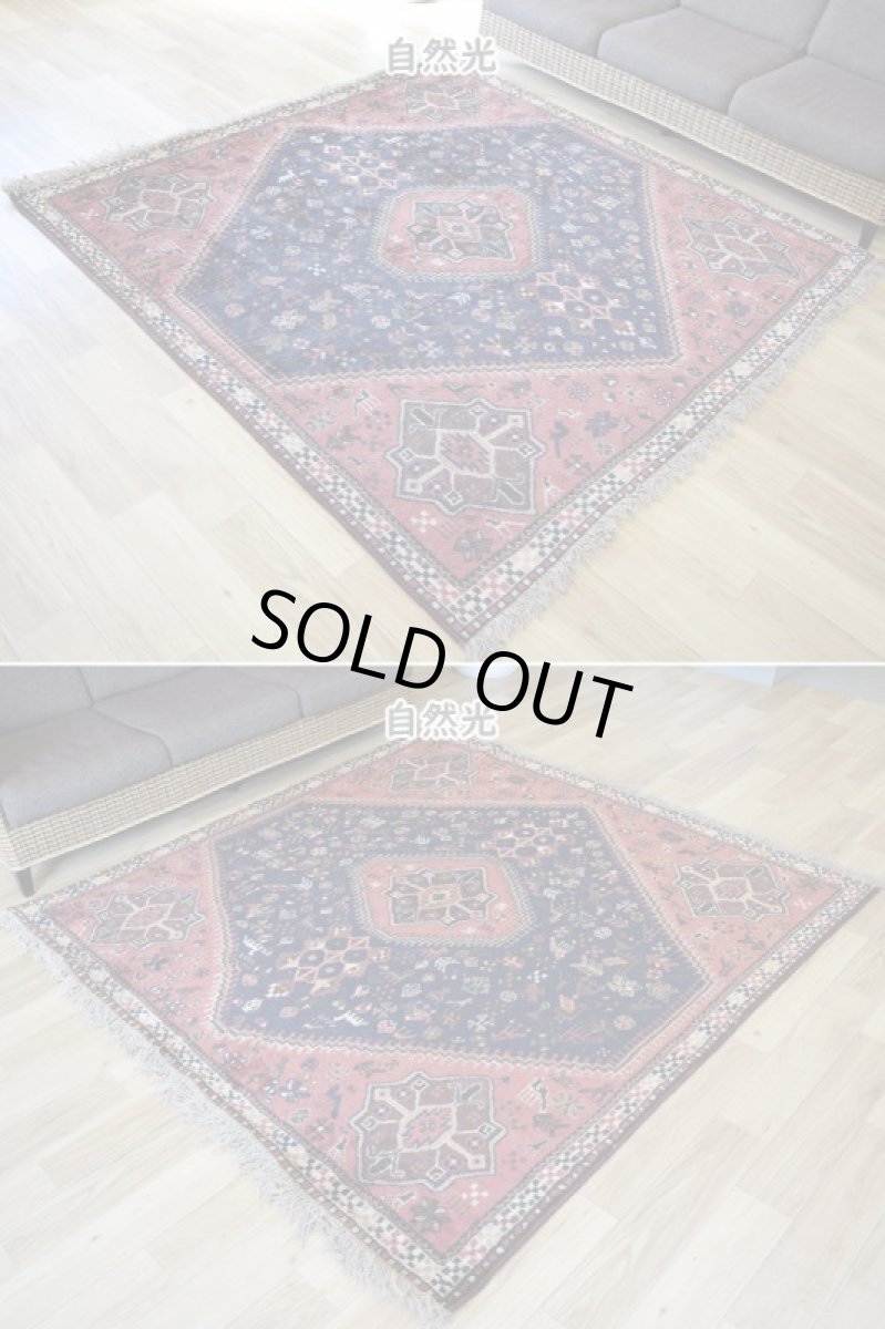 画像4: 新品同様 デッドストック 未使用美品 ペルシャ 部族絨毯 シラーズ 産  194 x 188 cm No.AB528 縦2m 横2m 4㎡ ~4.5帖 正方形 スクエアサイズ ウール 手織り ハンドメイド トライバル ラグ カーペット 赤 レッド 濃紺 ダークネイビー 民族柄 nab-ab528-194188h395077p (4)