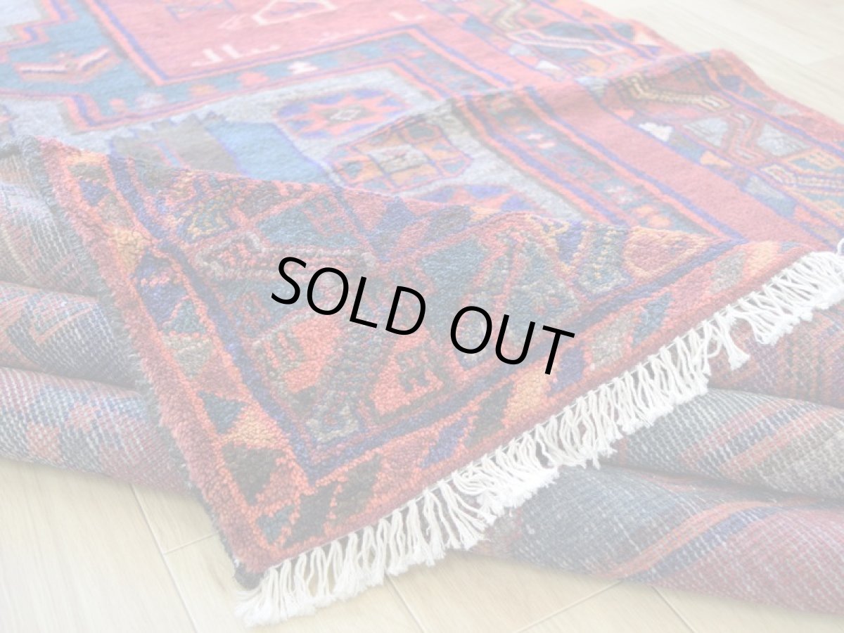 画像13: 良品 ペルシャ 部族絨毯  ロリ 縦2.6m 横1.7m 4.5㎡ 〜5帖 リビング ダイニング 2〜3人掛けソファ サイズ 263 x 169 cm No.P263 ウール 手織り ハンドメイド トライバル ラグ 部族絨毯 マット カーペット 幾何学模様 民族柄  グレージュ マルチカラー b-p263-260169h582p (13)