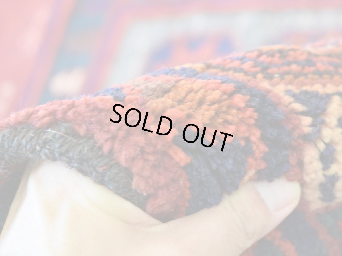 画像12: 良品 ペルシャ 部族絨毯  ロリ 縦2.6m 横1.7m 4.5㎡ 〜5帖 リビング ダイニング 2〜3人掛けソファ サイズ 263 x 169 cm No.P263 ウール 手織り ハンドメイド トライバル ラグ 部族絨毯 マット カーペット 幾何学模様 民族柄  グレージュ マルチカラー b-p263-260169h582p (12)