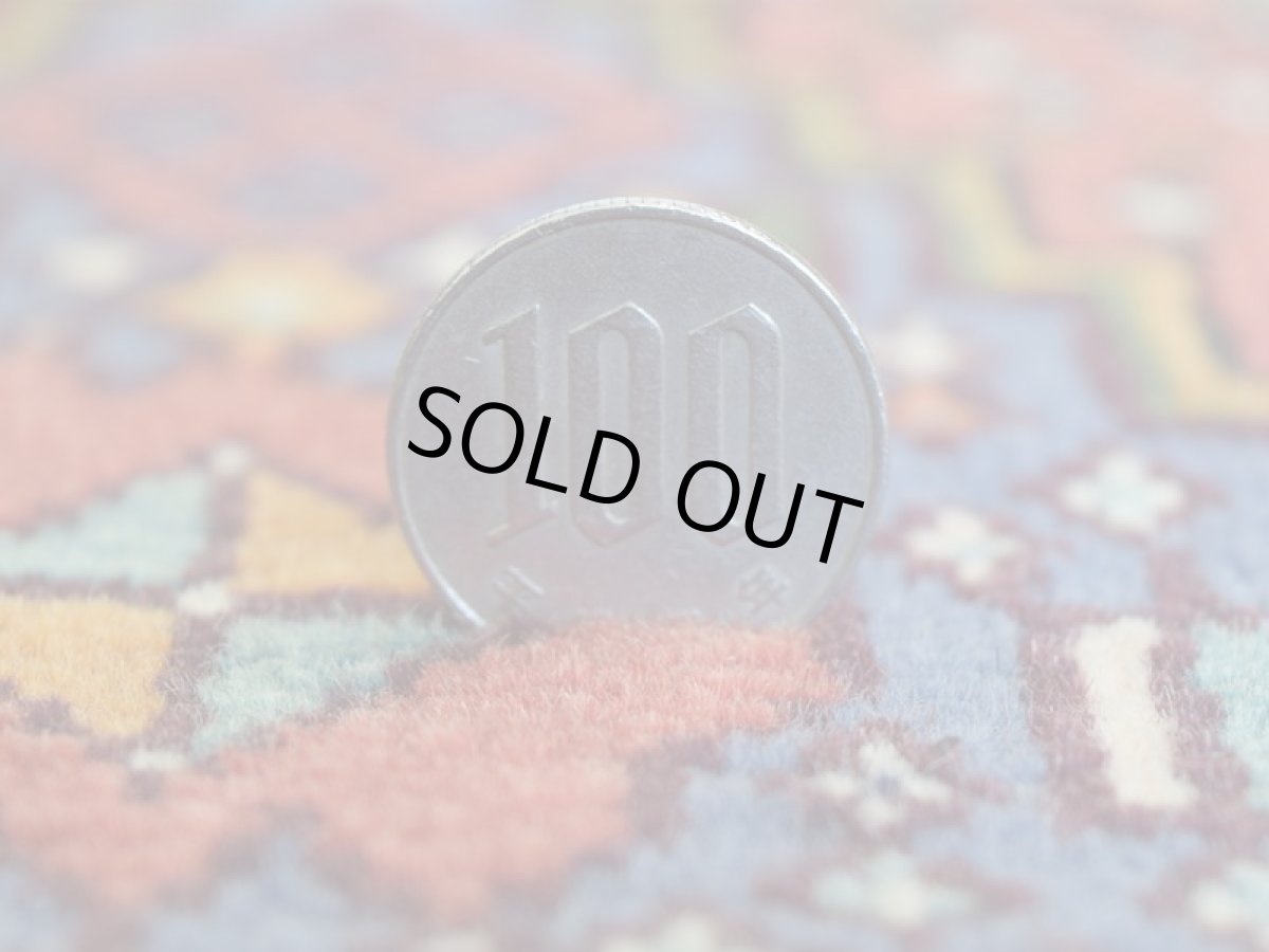 画像9: 美品 ペルシャ 部族絨毯 ハマダン 玄関 マット サイズ 100 x 76 cm No.8 天然 肉厚 ウール 手織り ハンドメイド トライバル ラグ マット カーペット  ブラック ネイビー 生成り カラフル  マルチカラー 動物 鳥 トランジ 幾何学模様 民族柄 中古品に抵抗のある方にもお勧めです a-8-10076h0687 (9)