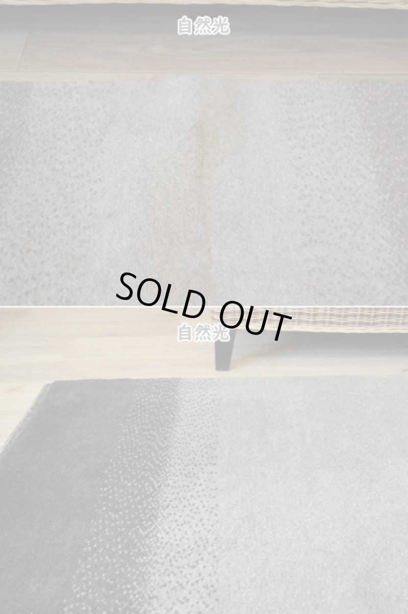 画像6: 新品 ペルシャ ギャッベ No.1446 - 243 × 199 cm 縦2.5m 横2m 〜5㎡ 〜4.5帖 リビング ダイニング 2-3人掛けソファサイズ 天然 肉厚 ウール ギャベ 手織り リーズバフト ハンドメイド ラグ 絨毯 カーペット ベージュ ブラウン グレー グラデーション ボーダー リビングダイニングルームやベッドサイドに n-1446-243199s092073 (6)