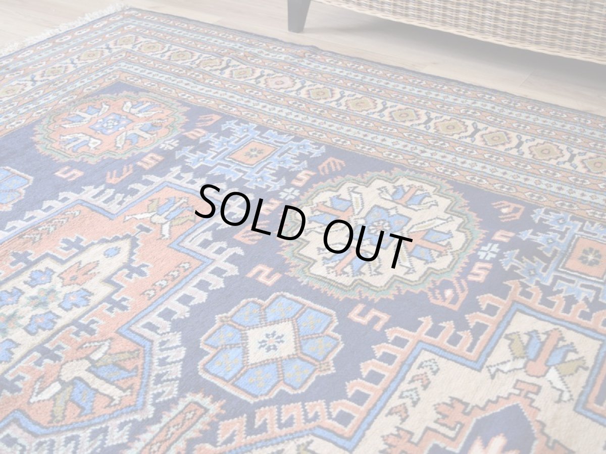 画像9: 良品 ペルシャ 部族絨毯 アルデビル No.1963 - 290 x 213 cm 縦3m 横2m 6㎡ 6帖 リビング ダイニング 3人掛けソファ サイズ ウール 手織り ハンドメイド トライバル ラグ マット カーペット ネイビー 幾何学模様 民族柄 ビンテージ ヴィンテージ b-1963-290213s032a003 (9)