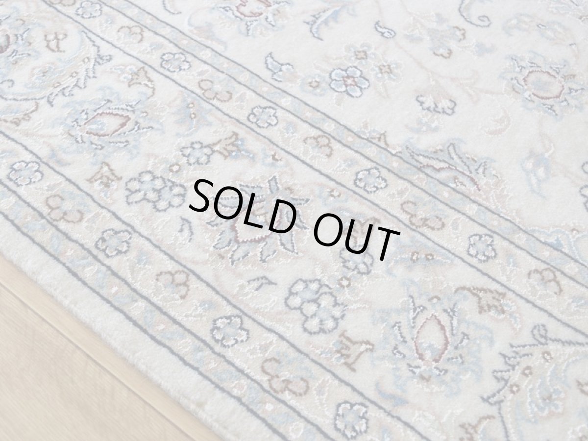 画像9: 新品 ペルシャ 絨毯 ナイン 産 9la ノーラー 200 x 149 cm No.2161 縦2.5m 横1.5m 3.8㎡ 〜4帖程度 リビング ダイニング 2-3人掛けソファ サイズ ウール 手織り ラグ 敷物 カーペット メダリオン 白 ホワイト 生成り アイボリー ベージュ n-2161-200149s6950a0280 (9)