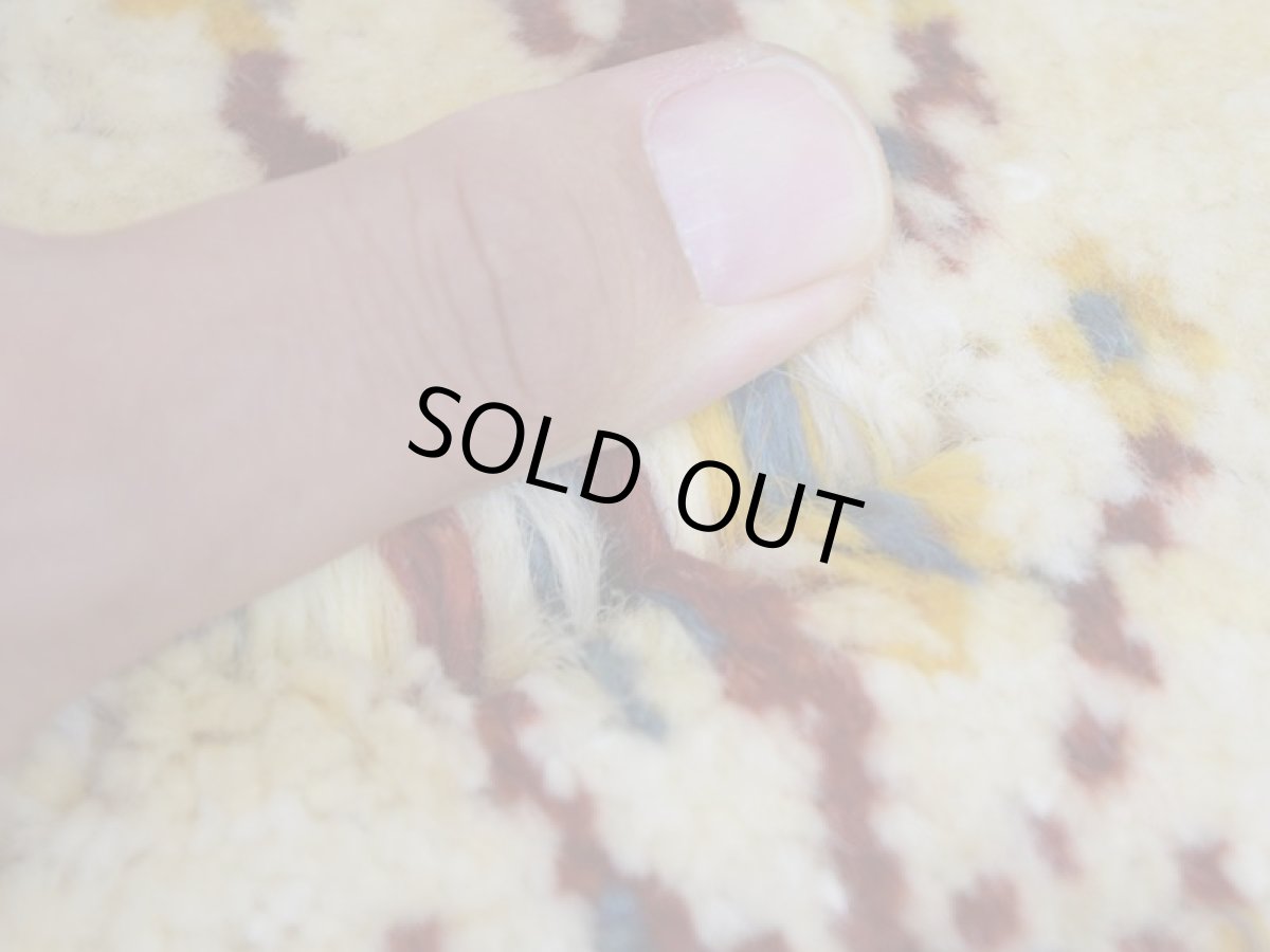 画像3: 新品 ペルシャ ギャッベ No.329 - 39 × 45 cm 座布団 クッションサイズ ラグ チェアマット 肉厚 天然 ウール ギャベ 手織り ロルバフト ハンドメイド ラグ 絨毯 カーペット 生命の樹 動物 柄 生成り クリーム 原毛系 n-329-039045s130a140 (3)