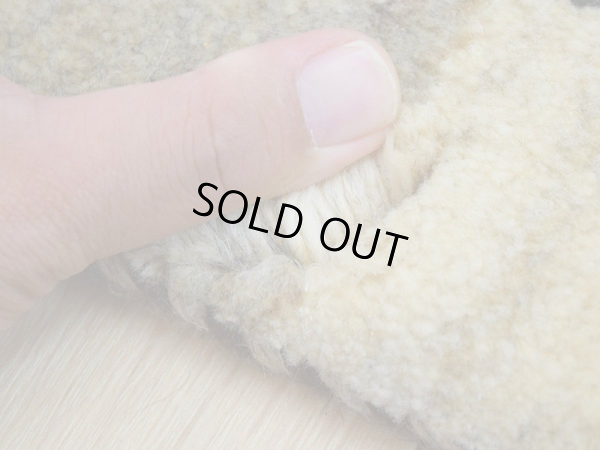 画像7: 新品 ペルシャ ギャッベ No.2539 - 40 × 40 cm 座布団 クッションサイズ ラグ チェアマット 肉厚 天然 ウール ギャベ 手織り ロルバフト ハンドメイド ラグ 絨毯 カーペット 生命の樹 動物 柄 生成り クリーム ベージュ 白 ホワイト系 ライトブラウン ライトグレー 原毛系  ブロックチェック パネルデザイン n-2539-040040s320a030 (7)