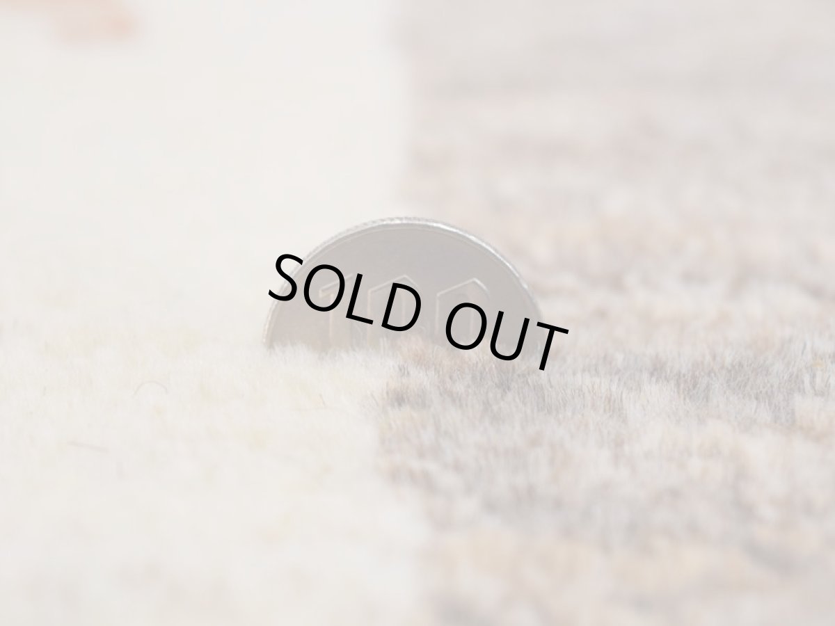 画像11: 新品 ペルシャ ギャッベ No.2548 - 42 × 42 cm 座布団 クッションサイズ ラグ チェアマット 肉厚 天然 ウール ギャベ 手織り ロルバフト ハンドメイド ラグ 絨毯 カーペット 動物 柄 生成り クリーム ベージュ 白 ホワイト系 ライトグレー 原毛系 n-2548-042042s320a030 (11)