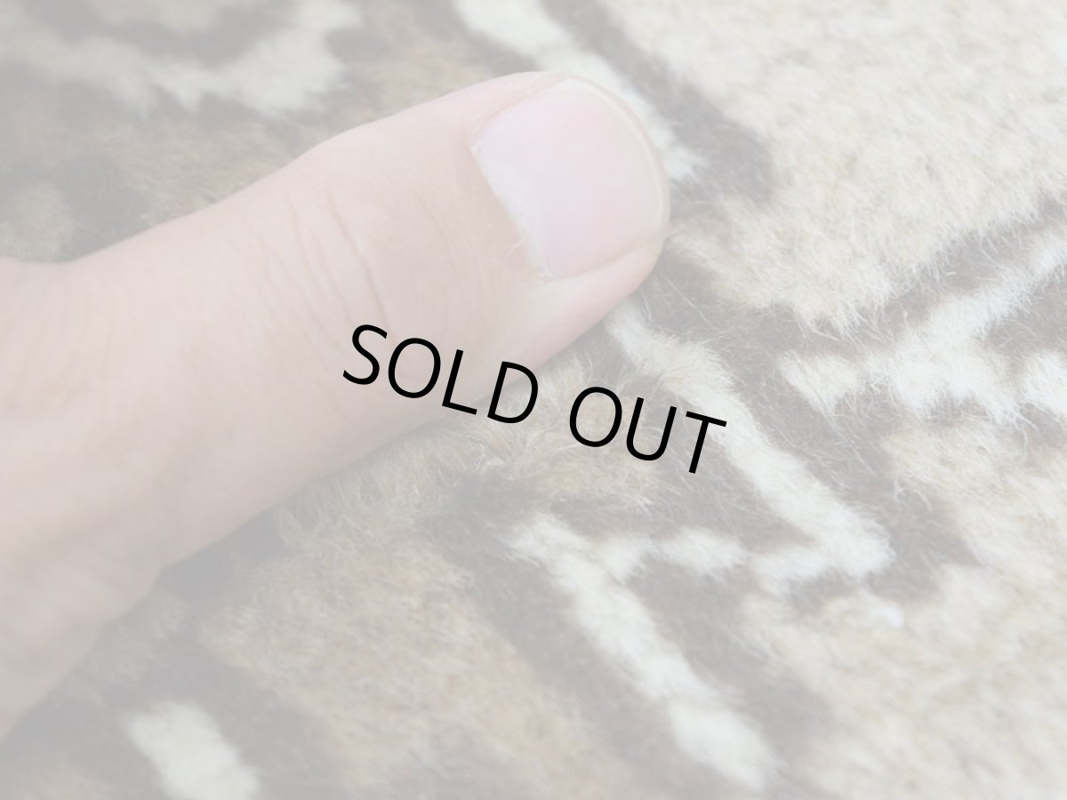 画像11: 良品 ペルシャ 部族絨毯 フェルドス No.AB322 - 290 x 206 cm 縦3m 横2m 6㎡ 6帖 リビング ダイニング 3人掛けソファ サイズ ウール 手織り ハンドメイド トライバル ラグ マット カーペット ネイビー 幾何学模様 民族柄 ベージュ 生成り 白 ホワイト系 ライトブラウン グレー系 ビンテージ ヴィンテージ b-ad322-290206h384 (11)