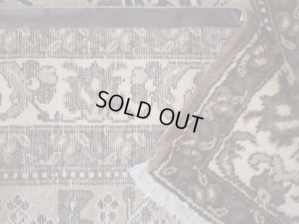 画像15: 良品 ペルシャ 部族絨毯 フェルドス No.AB322 - 290 x 206 cm 縦3m 横2m 6㎡ 6帖 リビング ダイニング 3人掛けソファ サイズ ウール 手織り ハンドメイド トライバル ラグ マット カーペット ネイビー 幾何学模様 民族柄 ベージュ 生成り 白 ホワイト系 ライトブラウン グレー系 ビンテージ ヴィンテージ b-ad322-290206h384 (15)