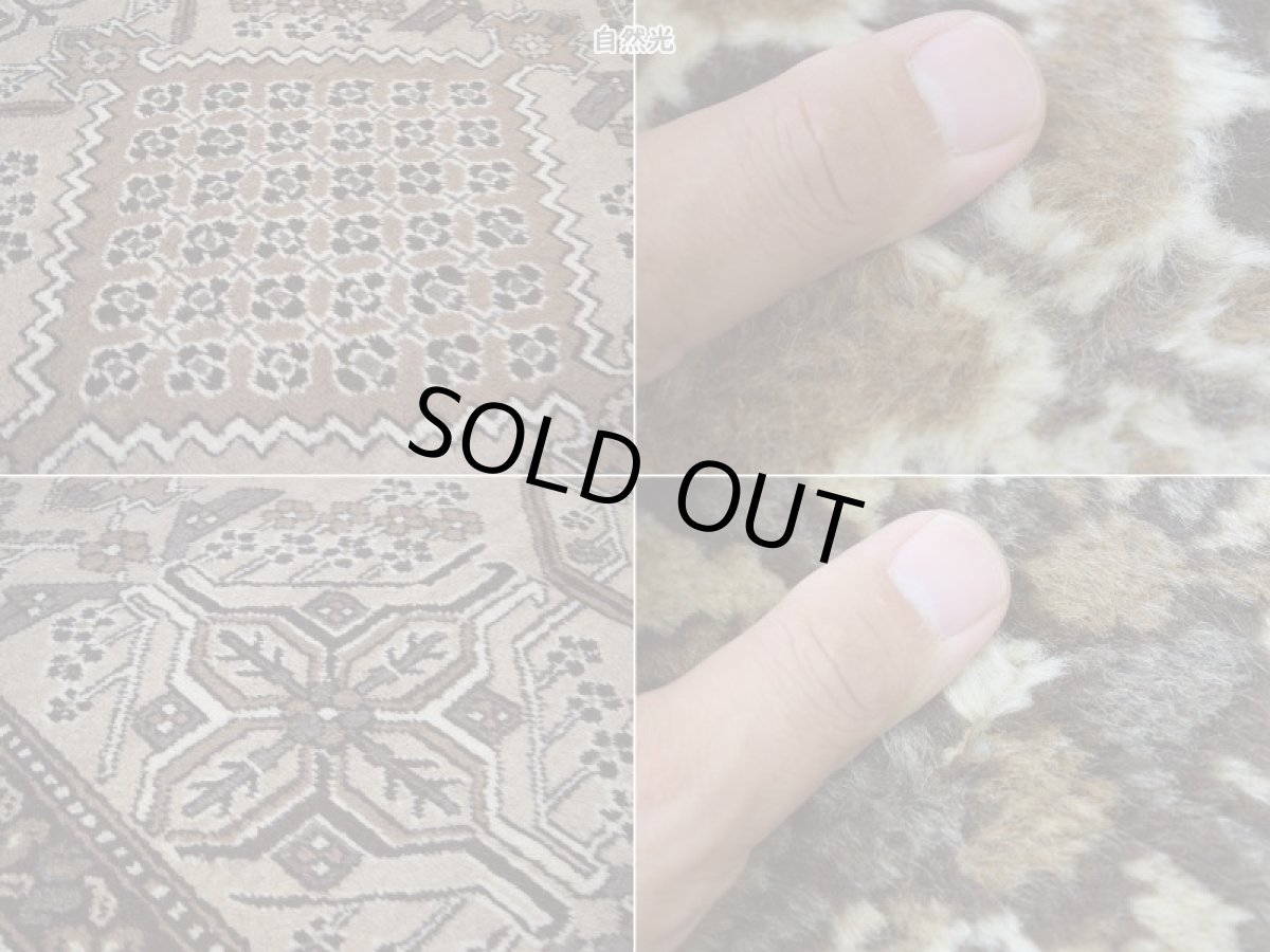 画像16: 良品 ペルシャ 部族絨毯 フェルドス No.AB322 - 290 x 206 cm 縦3m 横2m 6㎡ 6帖 リビング ダイニング 3人掛けソファ サイズ ウール 手織り ハンドメイド トライバル ラグ マット カーペット ネイビー 幾何学模様 民族柄 ベージュ 生成り 白 ホワイト系 ライトブラウン グレー系 ビンテージ ヴィンテージ b-ad322-290206h384 (16)