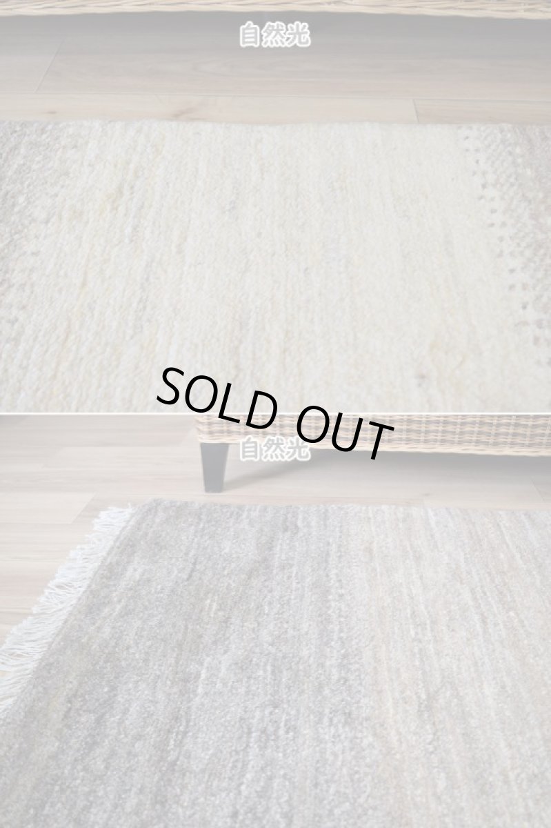 画像6: 新品 ペルシャ ギャッベ No.P404 - 201 × 157 cm 縦2m 横1.5m 3㎡ 〜3.5帖 リビング ダイニング 2-3人掛けソファ サイズ 肉厚 天然 ウール ギャベ 手織り ハンドメイド ラグ 絨毯 カーペット リビングダイニングルームやベッドサイドに 生成り ベージュ 茶 グレー 原毛系 グラデーション n-p404-201157h773p (6)