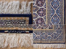 画像22: 新品 ペルシャ 絨毯 イスファハン 産 ダーバリ 工房  No.587S - 196 x 128 cm 縦2m 横1.3m 2.6㎡ 〜3帖程度 リビング ダイニング 2-3人掛けソファ サイズ 天然 コルクウール シルク 手織り ラグ 敷物 カーペット ゴンバッド ゴンバット メダリオン ネイビー 紺 ゴールド 金 n-587s-196128h07020762 (22)