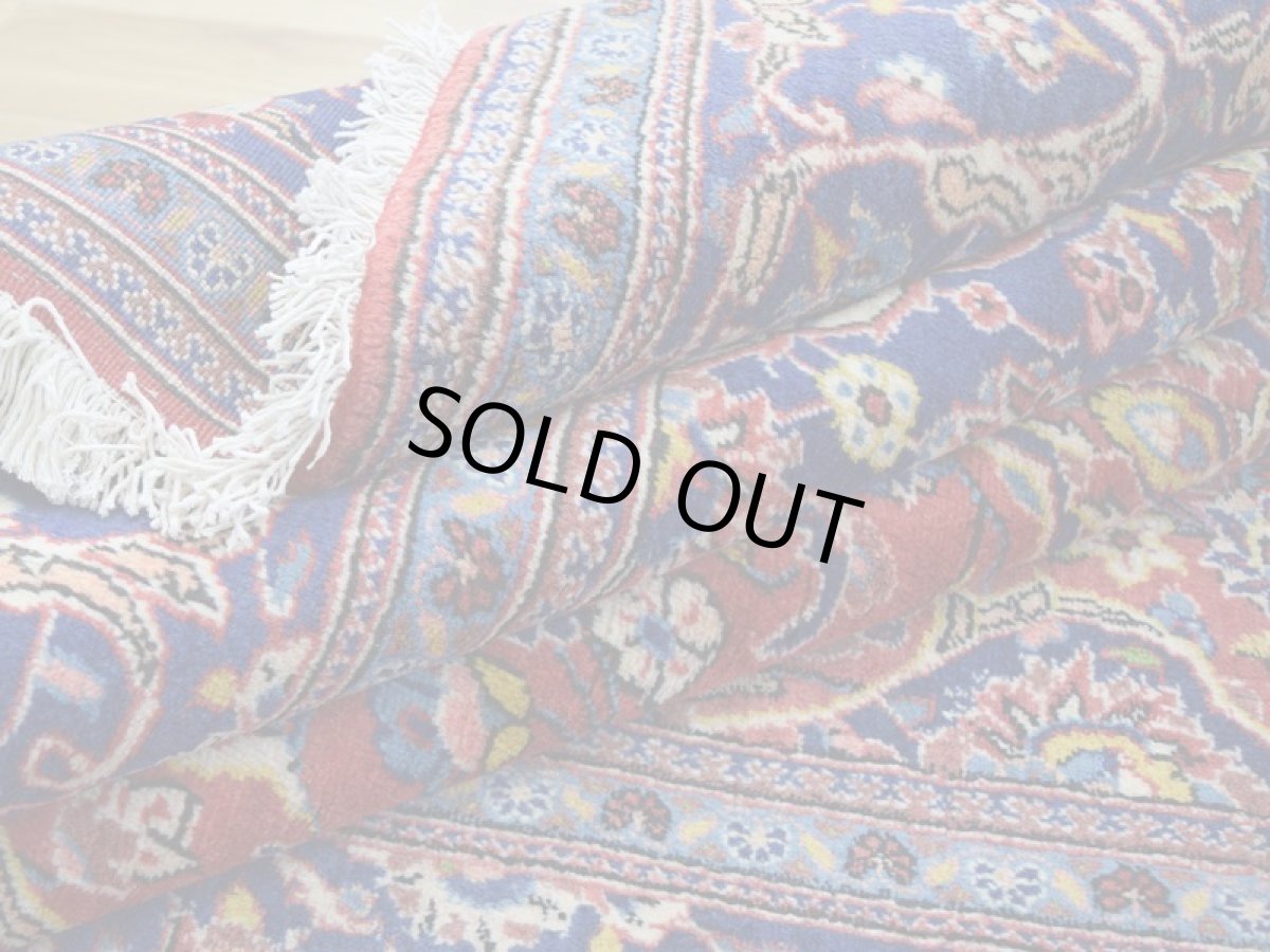 画像16: 良品 ペルシャ 絨毯 カシャーン産  300 x 201 cm No.AD321 縦3m 横2m 6㎡ 〜6帖 リビング ダイニング 3人掛けソファ コーナーソファ 大判 サイズ 肉厚 ウール 手織り トライバル ラグ 敷物 マット カーペット メダリオン ヴィンテージ ビンテージ 赤 ネイビー b-ad321-300201h884536 (16)