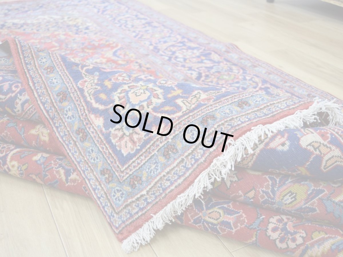 画像15: 良品 ペルシャ 絨毯 カシャーン産  300 x 201 cm No.AD321 縦3m 横2m 6㎡ 〜6帖 リビング ダイニング 3人掛けソファ コーナーソファ 大判 サイズ 肉厚 ウール 手織り トライバル ラグ 敷物 マット カーペット メダリオン ヴィンテージ ビンテージ 赤 ネイビー b-ad321-300201h884536 (15)