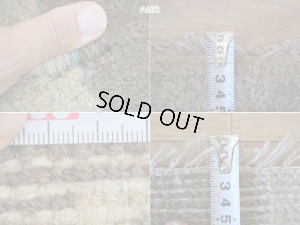 画像11: 新品 ペルシャ ギャッベ No.973 - 46 × 40 cm 座布団 クッションサイズ ラグ チェアマット 肉厚 天然 ウール ギャベ 手織り タクトバフト ハンドメイド ラグ 絨毯 カーペット 動物 柄 ベージュ ライトブラウン ライトグレー ナチュラルカラー 原毛系 n-973-046040h010a310 (11)