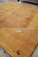 画像6: 新品 ペルシャ ギャッベ 縦2.5m 横1.7m 4㎡ 〜4帖 リビング ダイニング 2-3人掛けソファ サイズ 234 × 164 cm No.1945 天然 草木染 ウール ギャベ 手織り ハンドメイド ラグ 絨毯 カーペット リビングダイニングルームやベッドサイドに 黄色 レモンイエロー からし色 マスタード 動物 柄 n-1945-234164s513004p (6)