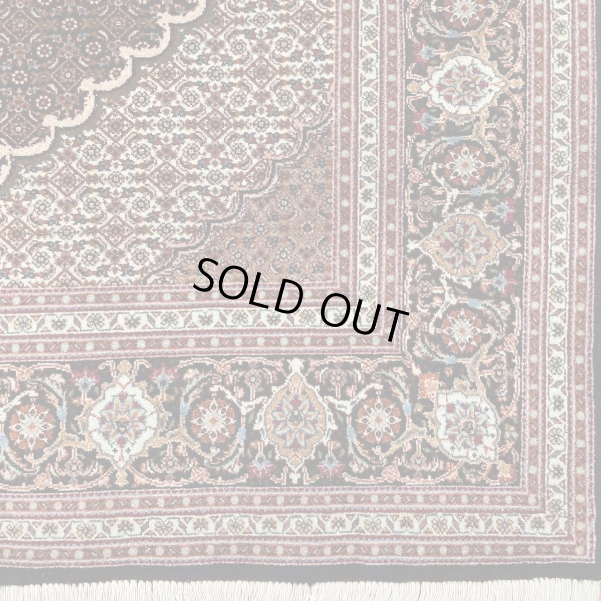 画像4: 美品 ペルシャ 絨毯 タブリーズ 産 50ラジ 5マスネ 縦2m 横1.5m 3㎡ 〜2-3帖程度 リビング ダイニング 2-3人掛けソファ サイズ 202 x 156 cm 天然 コルクウール シルク 手織り トライバル ラグ 敷物 マット カーペット メダリオンコーナー マヒデザイン ヘシティ柄 生成り クリーム 黒 オリーブ グリーン 茶 ベージュ MA400-202156Z050 (4)