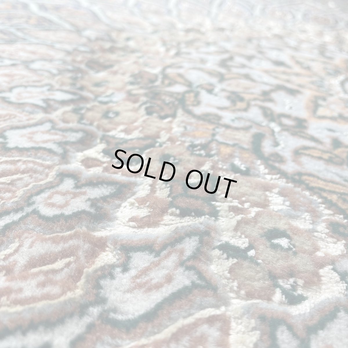 画像7: 新品 ペルシャ 絨毯 イスファハン 産 ダーバリ 工房 314 x 204 cm 縦3m 横2m 6㎡ 〜6帖程度 リビング ダイニング 3人掛けソファ コーナーソファ 大判 サイズ 天然 コルクウール シルク 手織り ラグ 敷物 カーペット ゴンバッド ゴンバット メダリオン ネイビー 紺 ゴールド 金 MA399-S584-313204Z400 (7)