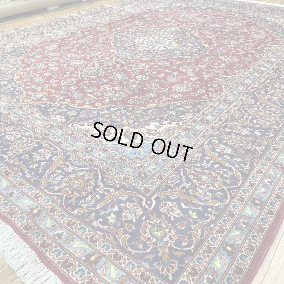 画像3: 美品 ペルシャ 絨毯 カシャーン リビング ダイニング 大判 8.7m 10畳 3人掛けソファ サイズ  342 x 255 cm 肉厚 ウール 手織り トライバル ラグ 天然 敷物 マット カーペット 赤 メダリオン ヴィンテージ ビンテージ MA253-AB494-342255Z040 (3)