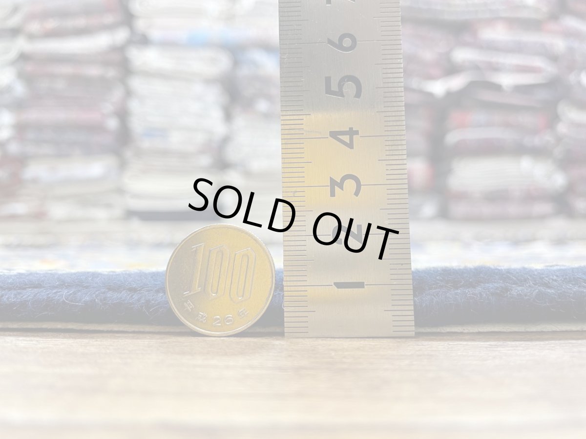 画像9: 美品 ペルシャ 絨毯 カシャーン 縦4m 横3m 12㎡ 10帖 リビング ダイニング 3人掛けソファ コーナーソファ 大判 サイズ 420 x 305 cm 天然 ウール 手織り トライバル ラグ 敷物 マット カーペット メダリオン ヴィンテージ ビンテージ 大きなお部屋に 中古品に抵抗のある方にもおすすめです。 MA141-2119-420305Z050 (9)