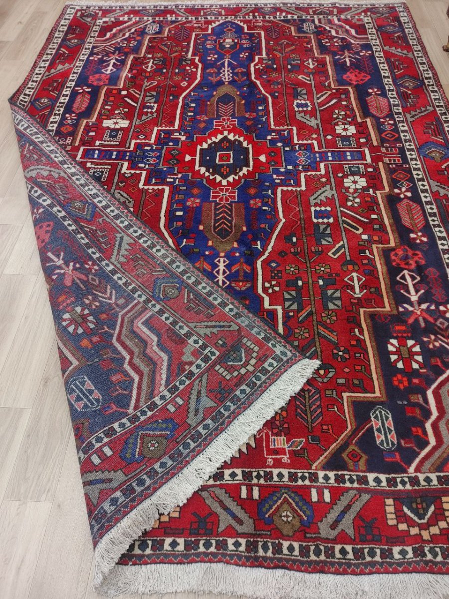 画像9: 良品 ペルシャ 絨毯 バクティヤリ 縦3m 横2m 6㎡ 〜6帖 リビング ダイニング 3人掛けソファ コーナーソファ 大判 サイズ 305 x 218 cm ウール 手織り トライバル ラグ 敷物 マット カーペット メダリオン 赤 ネイビー ヴィンテージ ビンテージ バクティアリ バフティヤリ MAA680-305218Z050 (9)