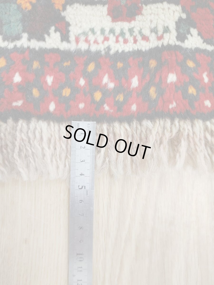 画像11: 良品 ペルシャ 部族絨毯 シラーズ 196 x 160 cm ウール 手織り 赤 ネイビー 青  縦1.9m 横1.6m 3.0m 2 〜3帖 リビング ダイニング 3人掛けソファ サイズ ウール 手織り トライバル ラグ 部族絨毯 マット カーペット 淡マルチカラー トランジ ビンテージ MAAD501-196160Z037 (11)