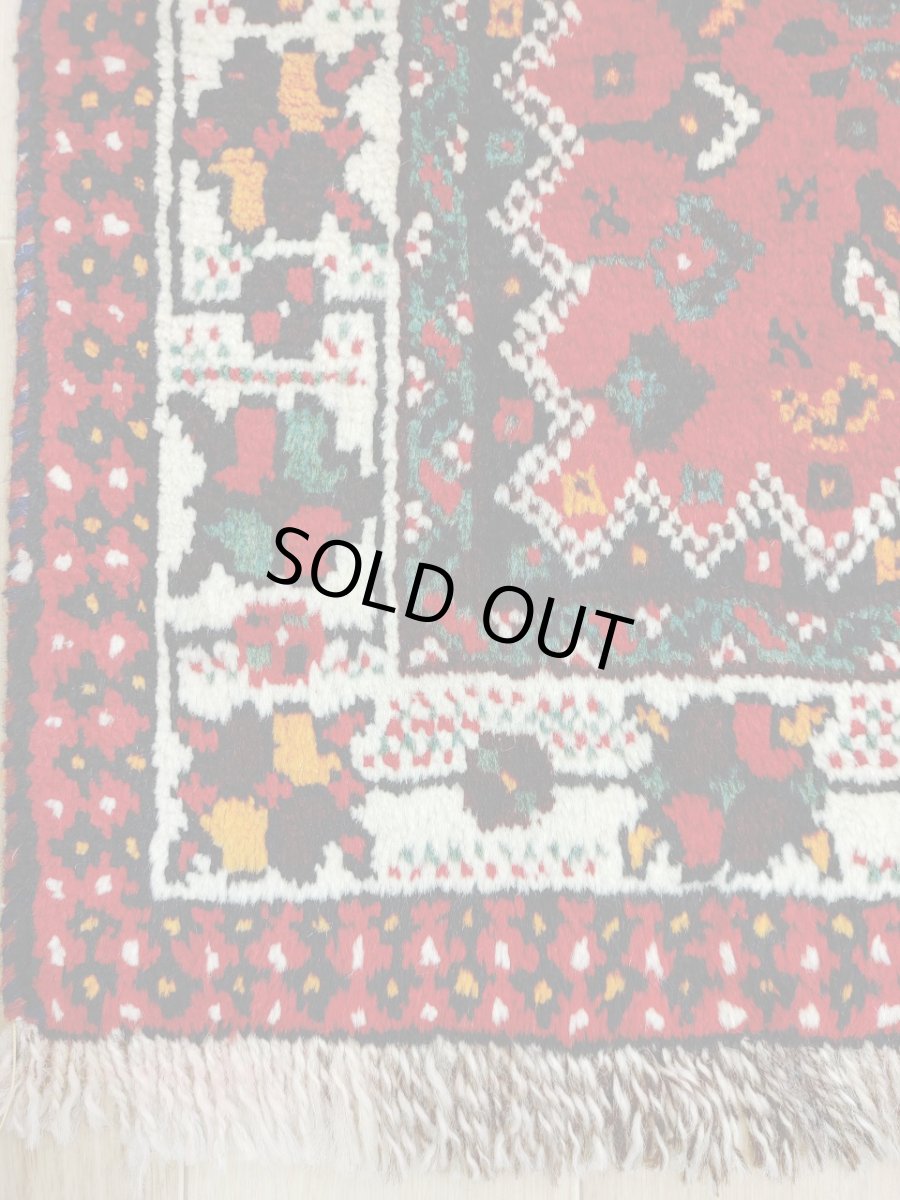 画像4: 良品 ペルシャ 部族絨毯 シラーズ 196 x 160 cm ウール 手織り 赤 ネイビー 青  縦1.9m 横1.6m 3.0m 2 〜3帖 リビング ダイニング 3人掛けソファ サイズ ウール 手織り トライバル ラグ 部族絨毯 マット カーペット 淡マルチカラー トランジ ビンテージ MAAD501-196160Z037 (4)