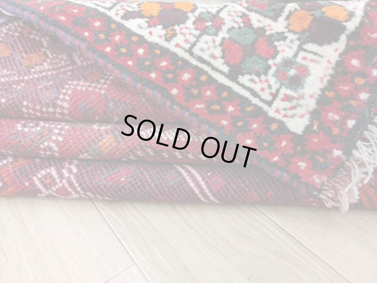 画像14: 良品 ペルシャ 部族絨毯 シラーズ 196 x 160 cm ウール 手織り 赤 ネイビー 青  縦1.9m 横1.6m 3.0m 2 〜3帖 リビング ダイニング 3人掛けソファ サイズ ウール 手織り トライバル ラグ 部族絨毯 マット カーペット 淡マルチカラー トランジ ビンテージ MAAD501-196160Z037 (14)