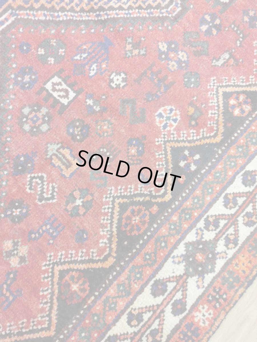 画像6: 良品 ペルシャ 部族絨毯 シラーズ 255 x 158 cm No.AD531 縦2.5m 横1.6m 4㎡ ~5帖 リビング ダイニング 2-3人掛けソファ サイズ ウール 手織り ハンドメイド トライバル ラグ カーペット メダリオン柄 赤 ネイビー オレンジ 民族柄 MAAD531-255158Z045 (6)