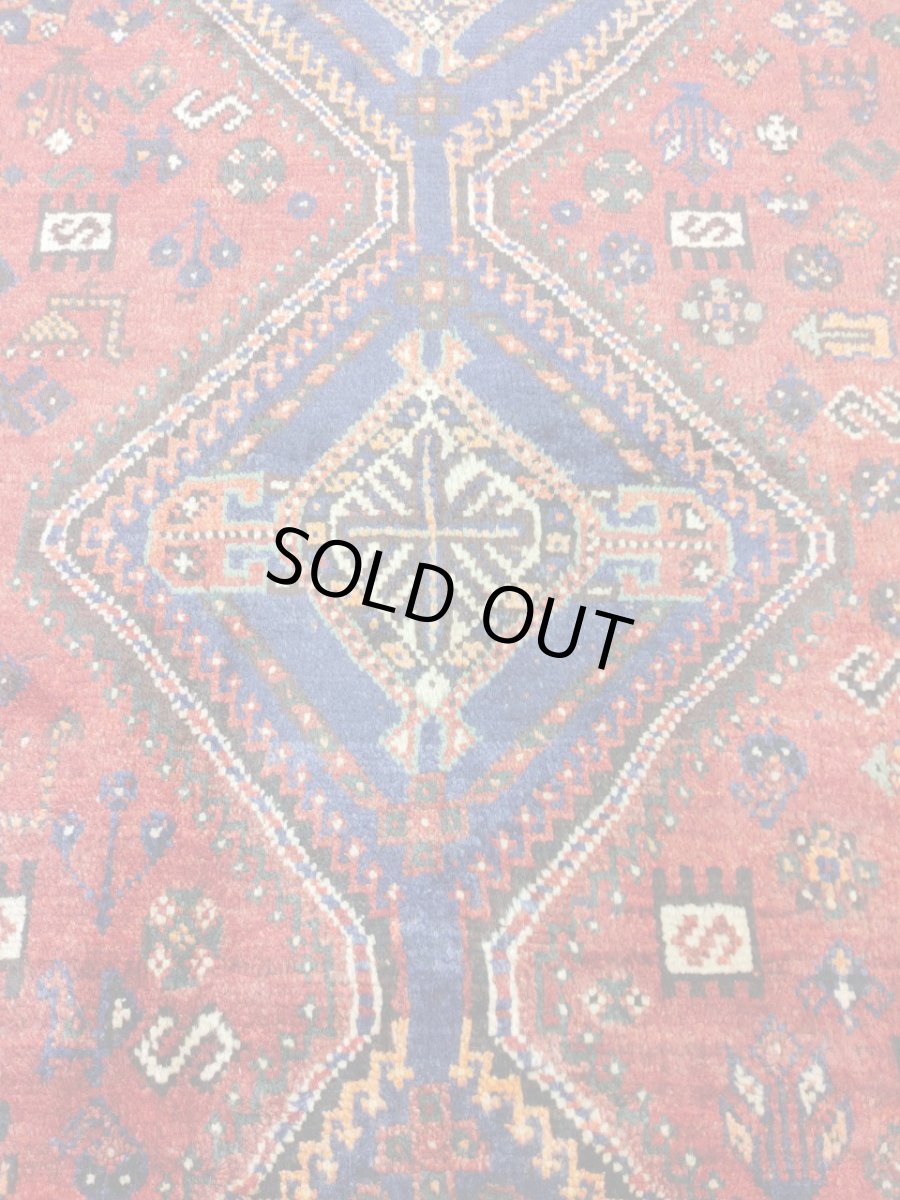 画像4: 良品 ペルシャ 部族絨毯 シラーズ 255 x 158 cm No.AD531 縦2.5m 横1.6m 4㎡ ~5帖 リビング ダイニング 2-3人掛けソファ サイズ ウール 手織り ハンドメイド トライバル ラグ カーペット メダリオン柄 赤 ネイビー オレンジ 民族柄 MAAD531-255158Z045 (4)