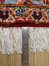 画像24: 美品 ペルシャ 絨毯 カシャーン リビング ダイニング 大判 8.7m 10畳 3人掛けソファ サイズ  354 x 245 cm 肉厚 ウール 手織り トライバル ラグ 天然 敷物 マット カーペット 赤 メダリオン ヴィンテージ ビンテージ MA430-AB441-354245Z040 (24)