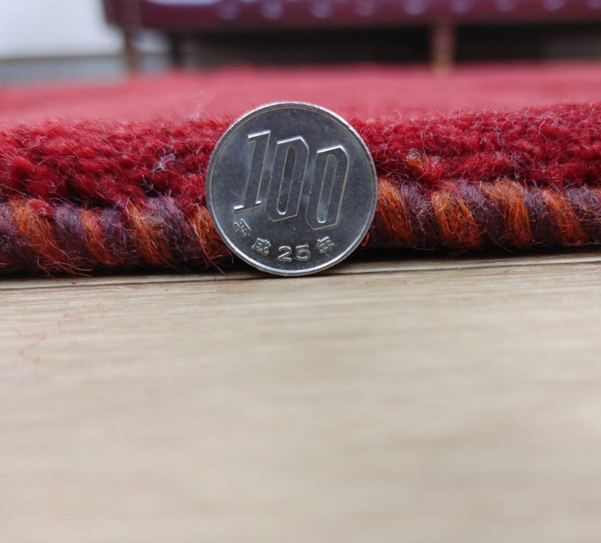 画像18: 新品 ペルシャ ギャッベ 縦3m 横2m 6㎡ 〜6帖程度 リビング ダイニング 3人掛けソファ コーナーソファサイズ 286 × 192 cm No.A609 肉厚 ウール 手織り リーズバフト ギャベ ハンドメイド ラグ 絨毯 カーペット 赤 クリーム 生成り色 ネイビー シンプル リビングダイニングルームお部屋の中心に MA431-A609-286192Z077 (18)