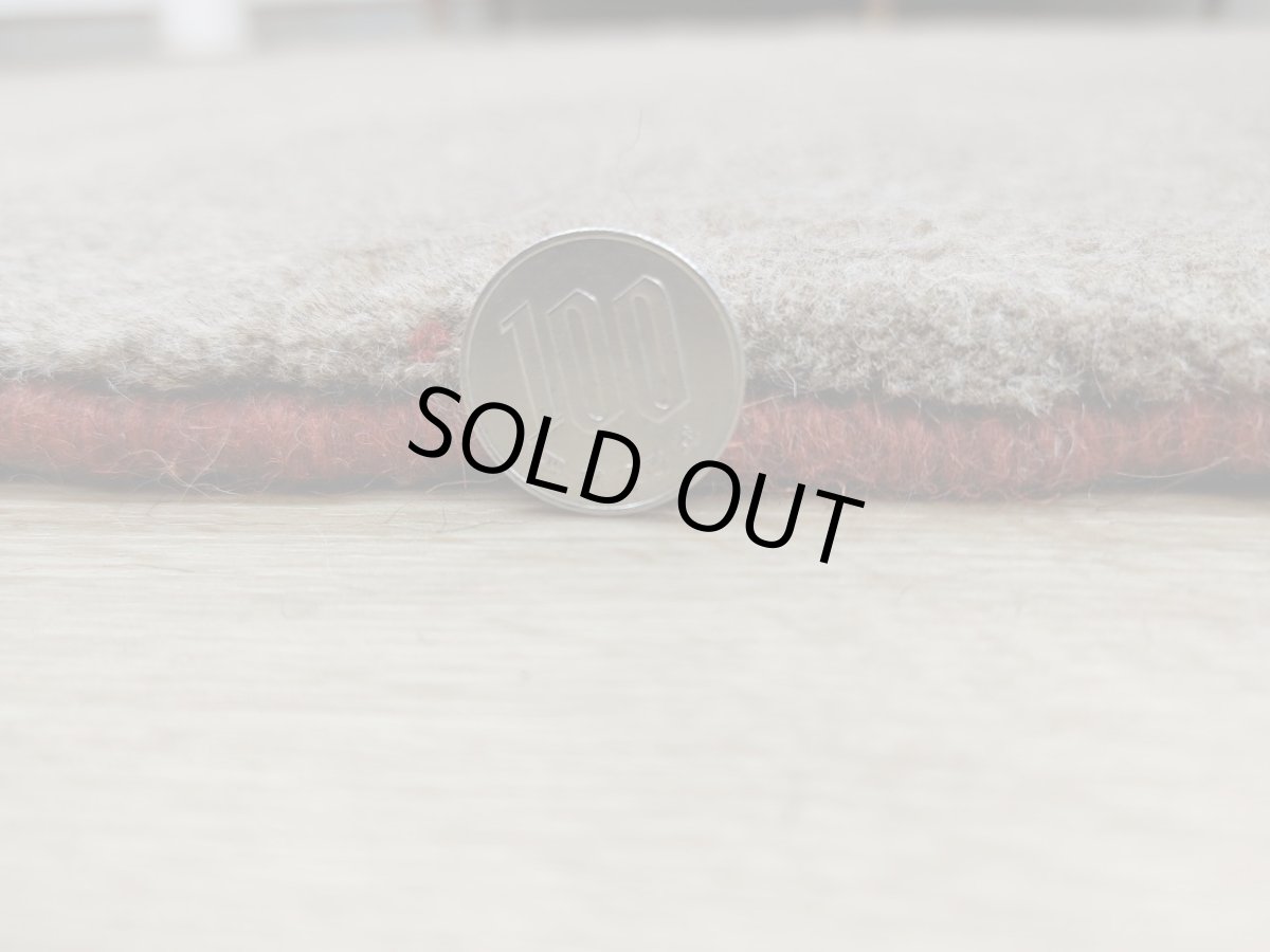 画像17: 新品 ペルシャ ギャッベ 243 × 197 cm 縦2.5m 横2m 〜5㎡ 〜4.5帖 リビング ダイニング 2-3人掛けソファサイズ 天然 肉厚 ウール ギャベ 手織り リーズバフト ハンドメイド ラグ 絨毯 カーペット ベージュ ブラウン グレー グラデーション ボーダー リビングダイニングルームやベッドサイドに MA436-1448-243197Z025 (17)