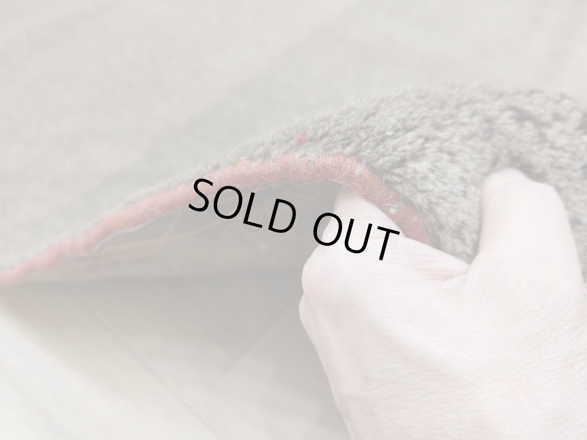 画像12: 新品 ペルシャ ギャッベ 243 × 197 cm 縦2.5m 横2m 〜5㎡ 〜4.5帖 リビング ダイニング 2-3人掛けソファサイズ 天然 肉厚 ウール ギャベ 手織り リーズバフト ハンドメイド ラグ 絨毯 カーペット ベージュ ブラウン グレー グラデーション ボーダー リビングダイニングルームやベッドサイドに MA436-1448-243197Z025 (12)