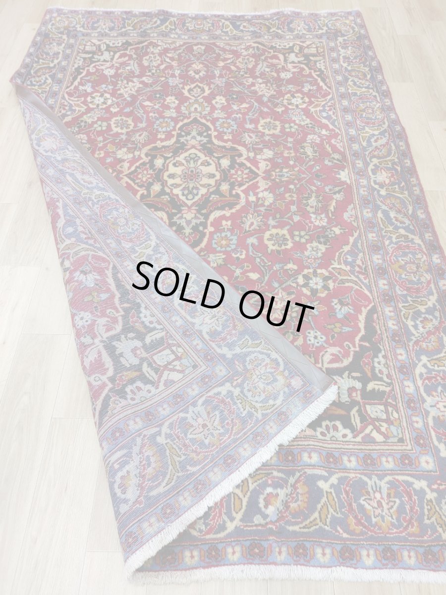 画像21: 良品 ペルシャ 絨毯 カシャーン 産 225 x 150 cm 縦2.3m 横1.5m 3.5㎡ 4帖程度 リビング ダイニング 2-3人掛けソファ サイズ ウール 手織り ラグ 敷物 カーペット メダリオン 赤 ビンテージ MAAD663-225150Z027 (21)