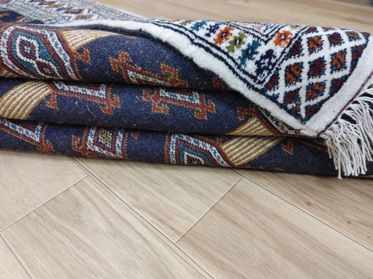 画像6: 新品 ペルシャ 部族絨毯 トルクメン 196 x 132 cm No.Z206 縦1.9m 横1.3n 2㎡ ~1帖 2-3人掛けソファ センターテーブル サイズ ウール 手織り ハンドメイド トライバル ラグ カーペット 幾何学模様 民族柄 白 黒 生成り色 MAZ206-196132Z034 (6)